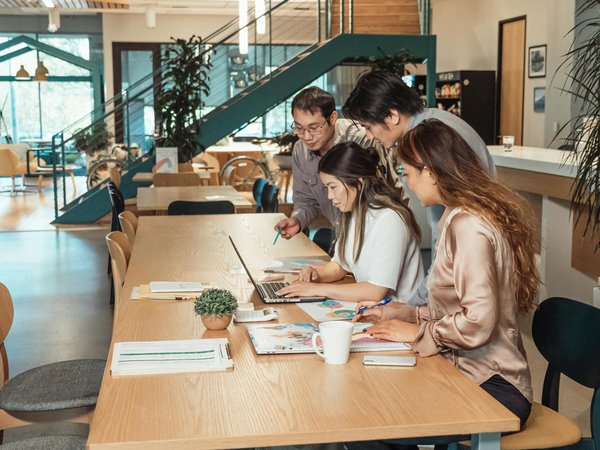 How Are UK Businesses Adapting to New Consumer Trends?